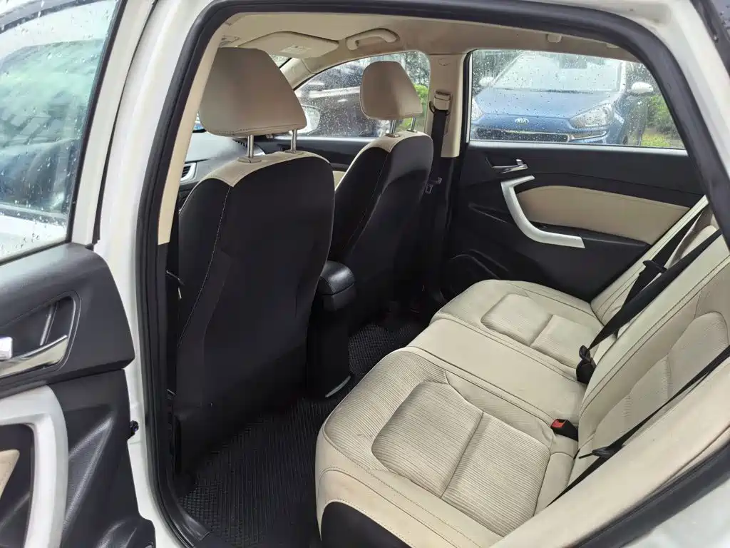 Changan V7 2015 — фото 20