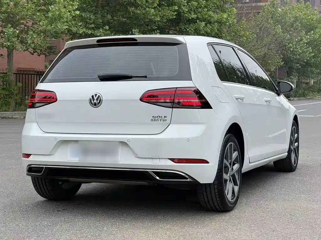 Volkswagen Golf 2018 — фото 10