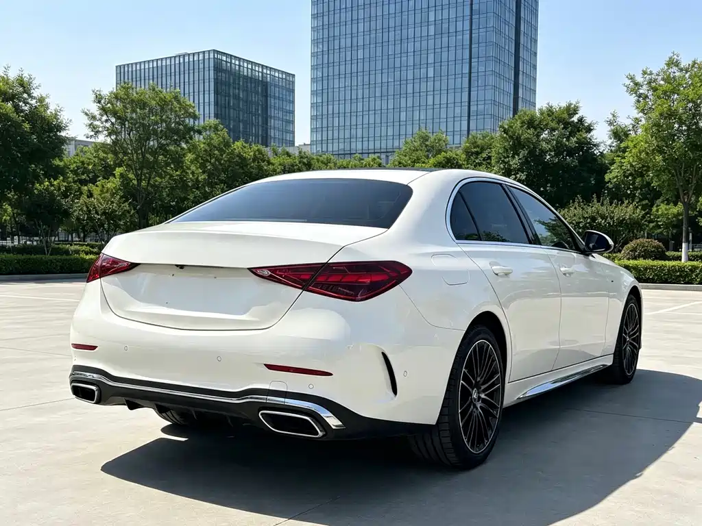 Mercedes-Benz C-Class 2022