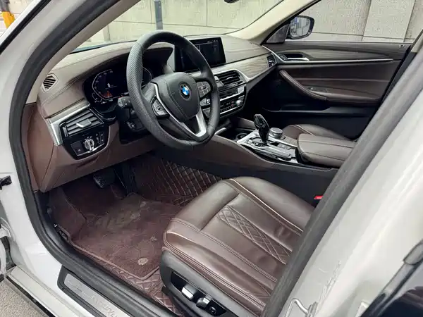BMW 5 Series 2020