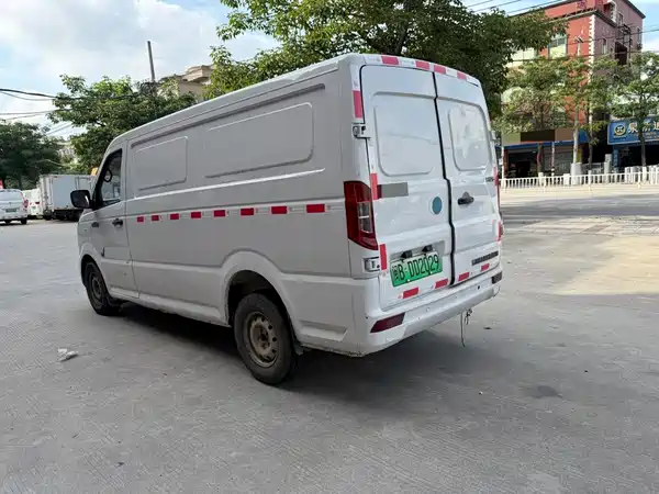 Dongfeng Yufeng EM26 2022