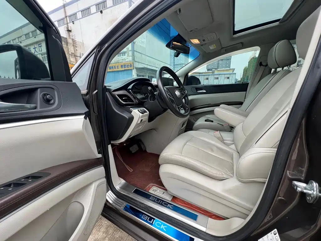 Buick GL8 2021