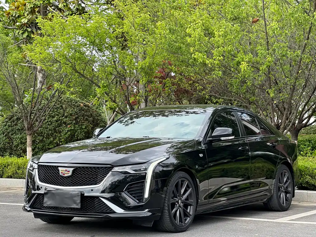 Cadillac CT4 2021 — фото 11