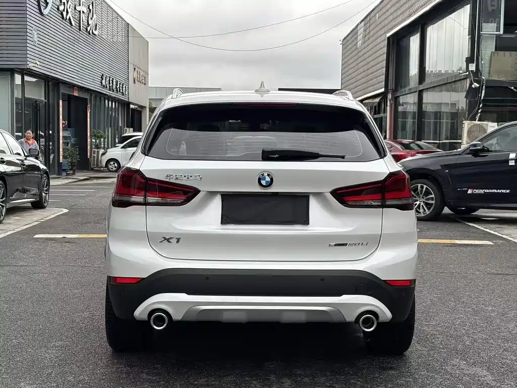 BMW X1 2022 — фото 11