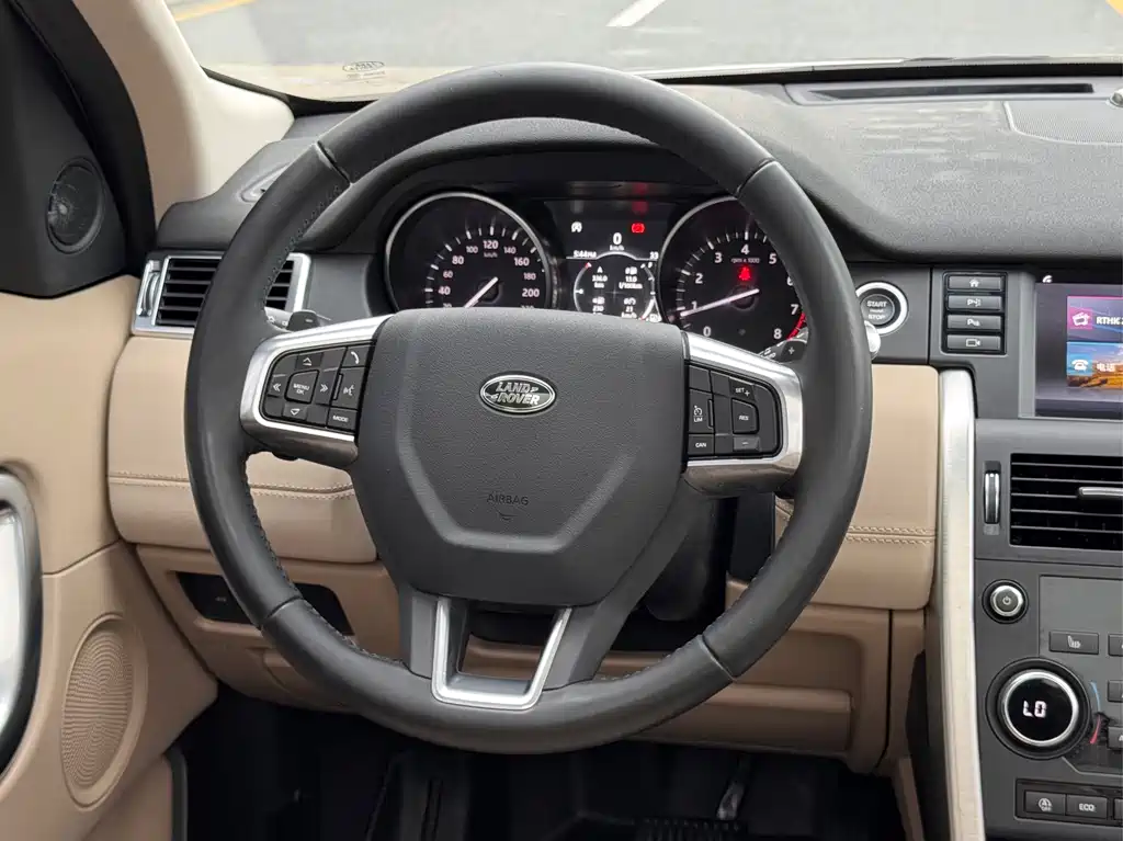 Land Rover Discovery Sport 2018 — фото 9