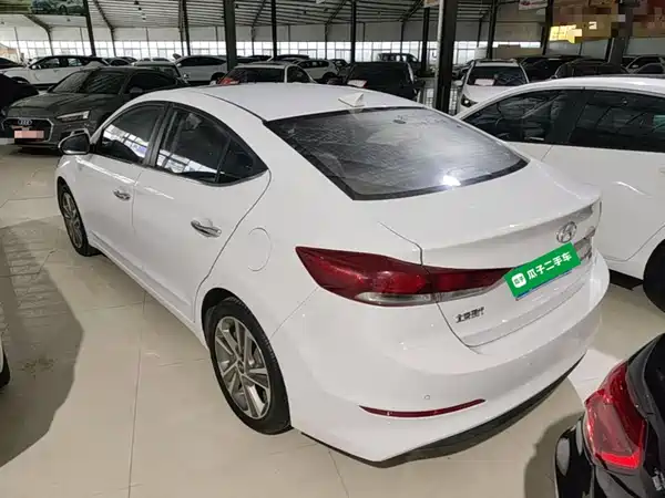 Hyundai Celesta 2018