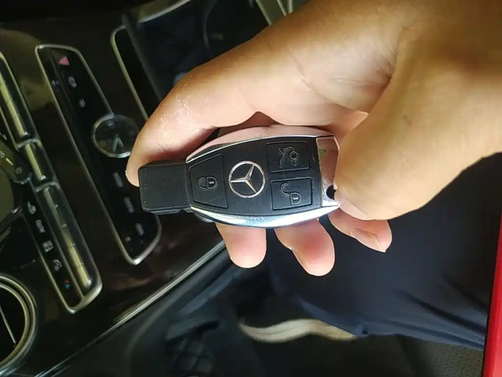 Mercedes-Benz C-Class 2018 — фото 9
