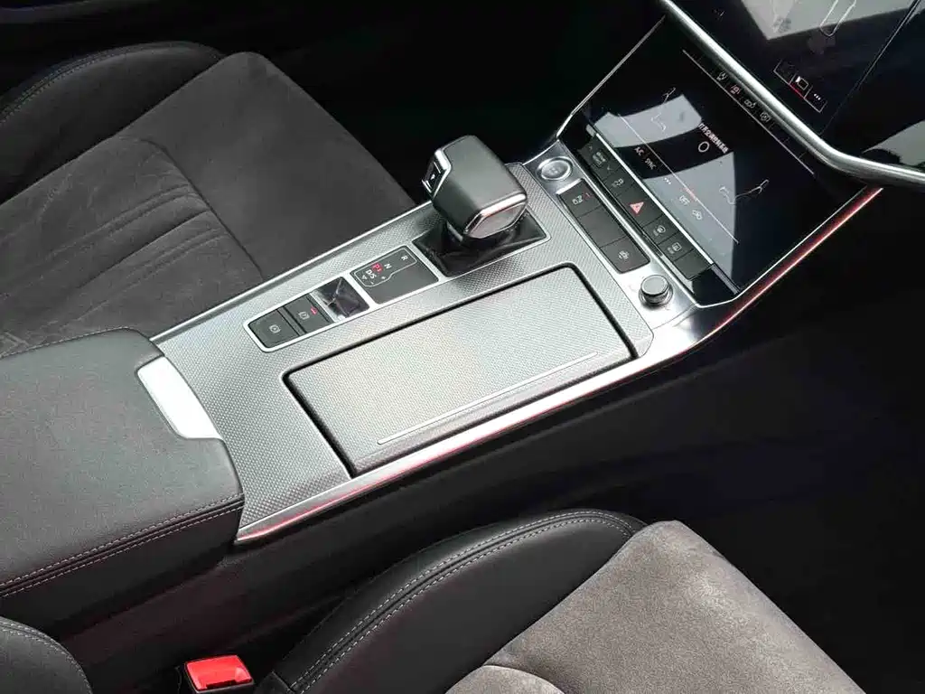 Audi A6L 2020 — фото 8