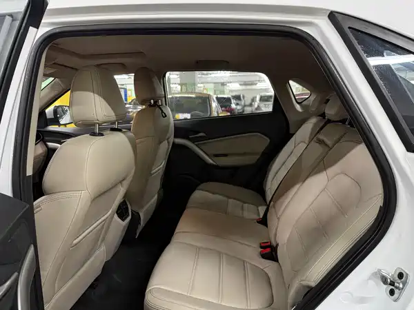 MG GS 2016