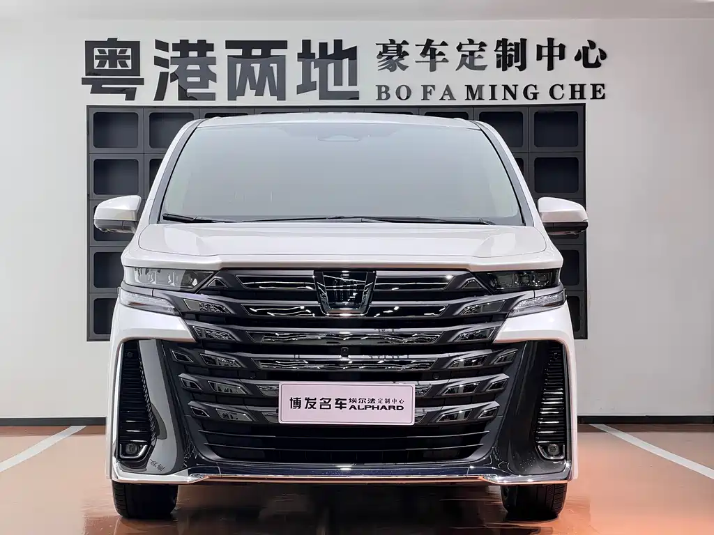 Toyota Vellfire 2024 — фото 2