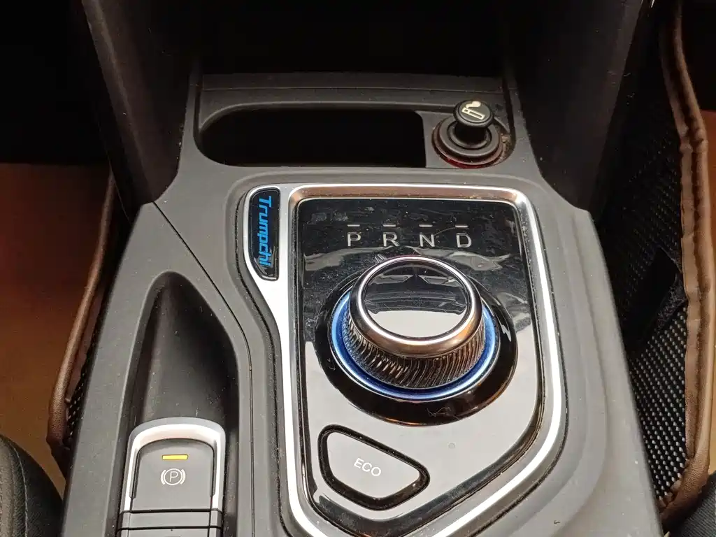 GAC Trumpchi GS4 New Energy 2018 — фото 17