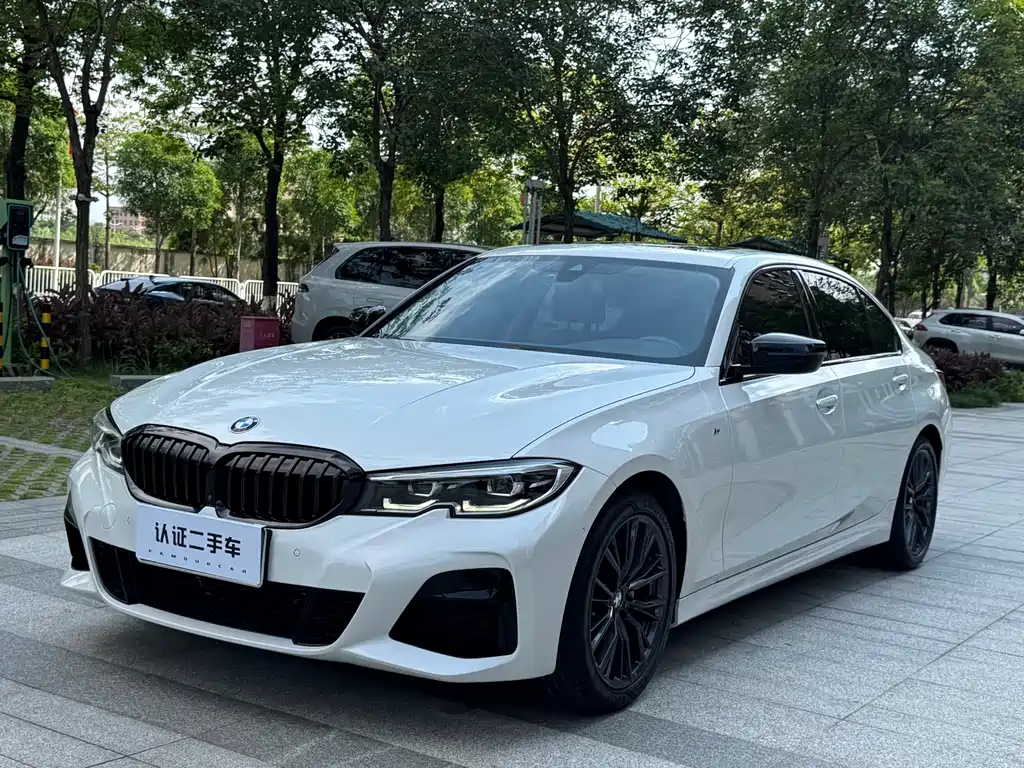 BMW 3 Series 2021