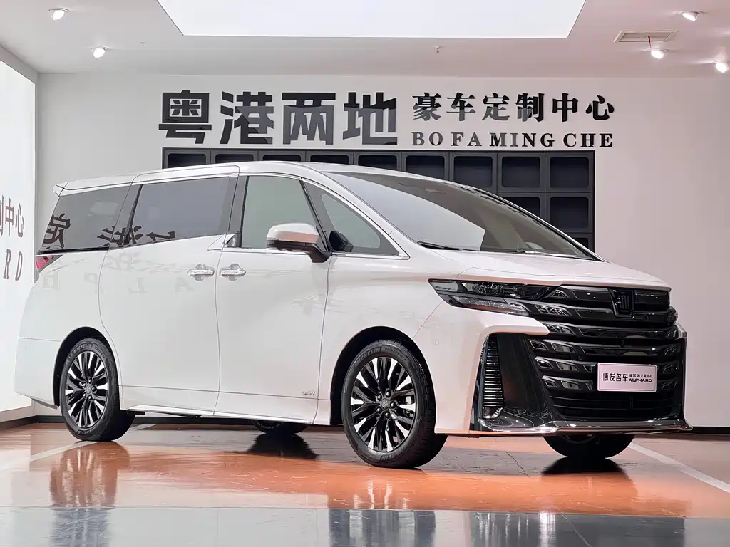 Toyota Vellfire 2024 — фото 3