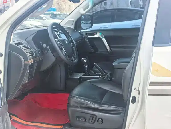Toyota Prado 2018