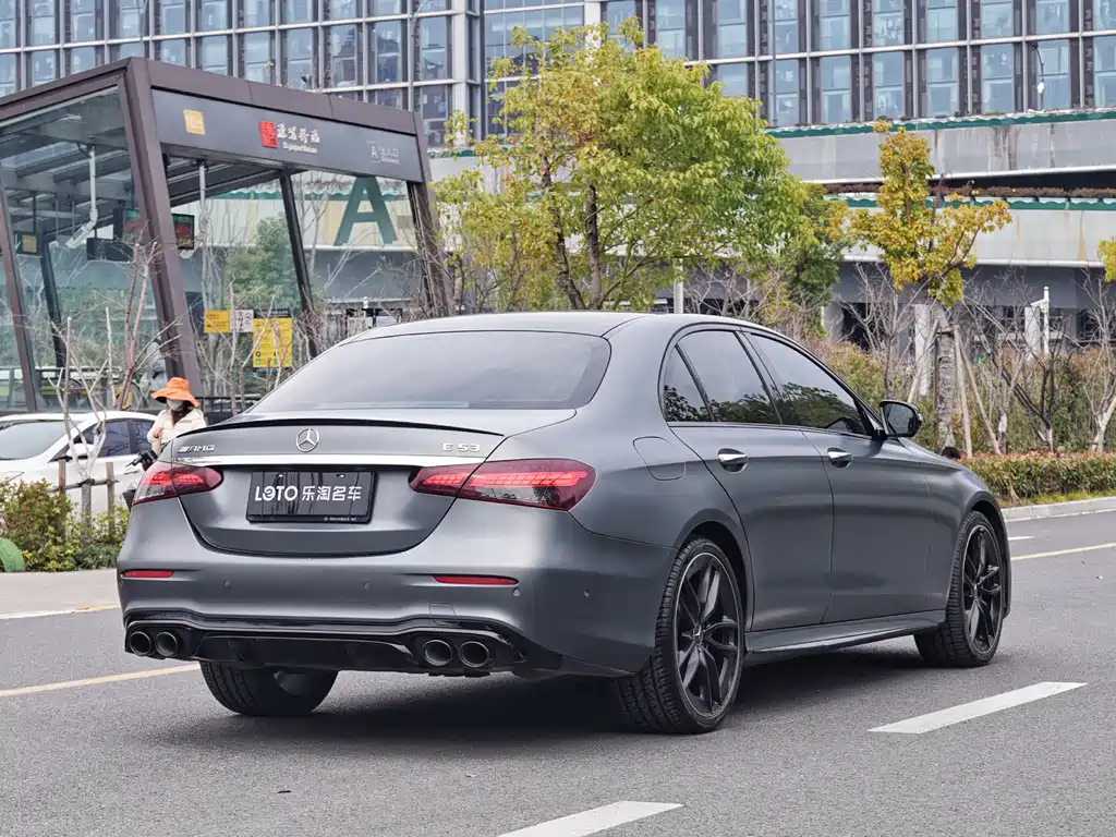 Mercedes-Benz E-Class AMG 2022 — фото 4