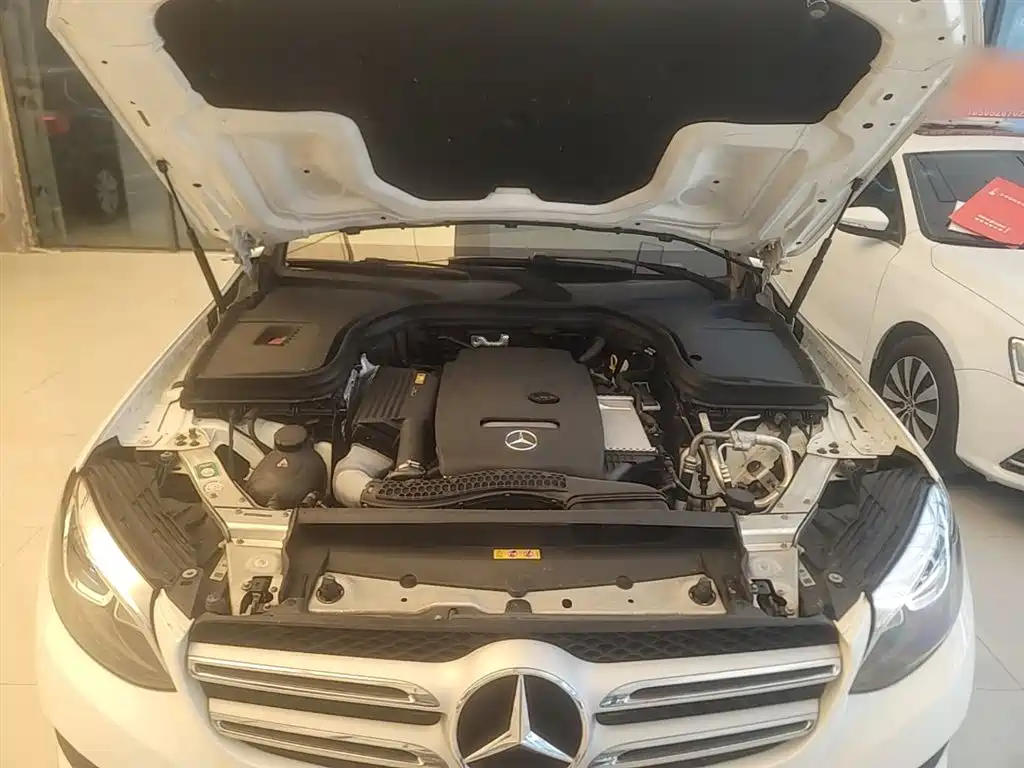 Mercedes-Benz GLC 2018 — фото 20