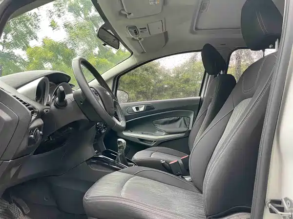 Ford EcoSport 2015
