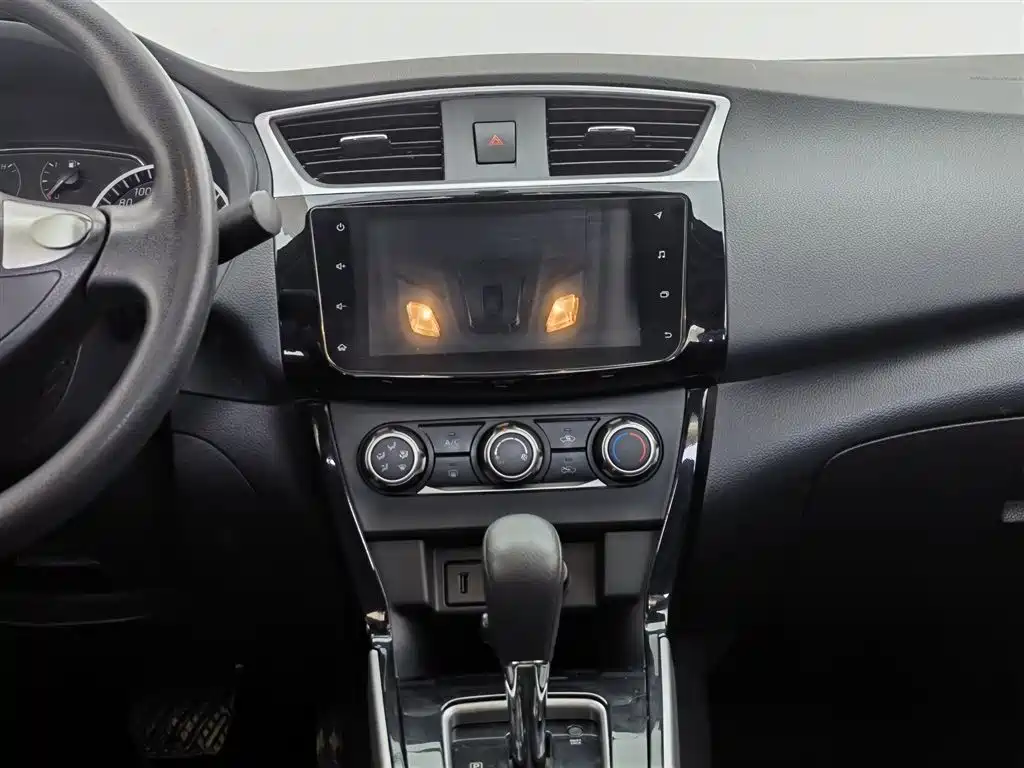 Nissan Sylphy 2020 — фото 12