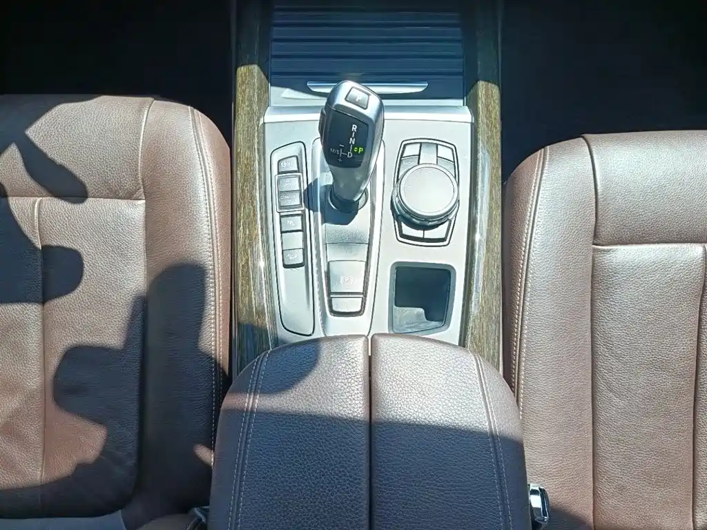 BMW X5 2015 — фото 11