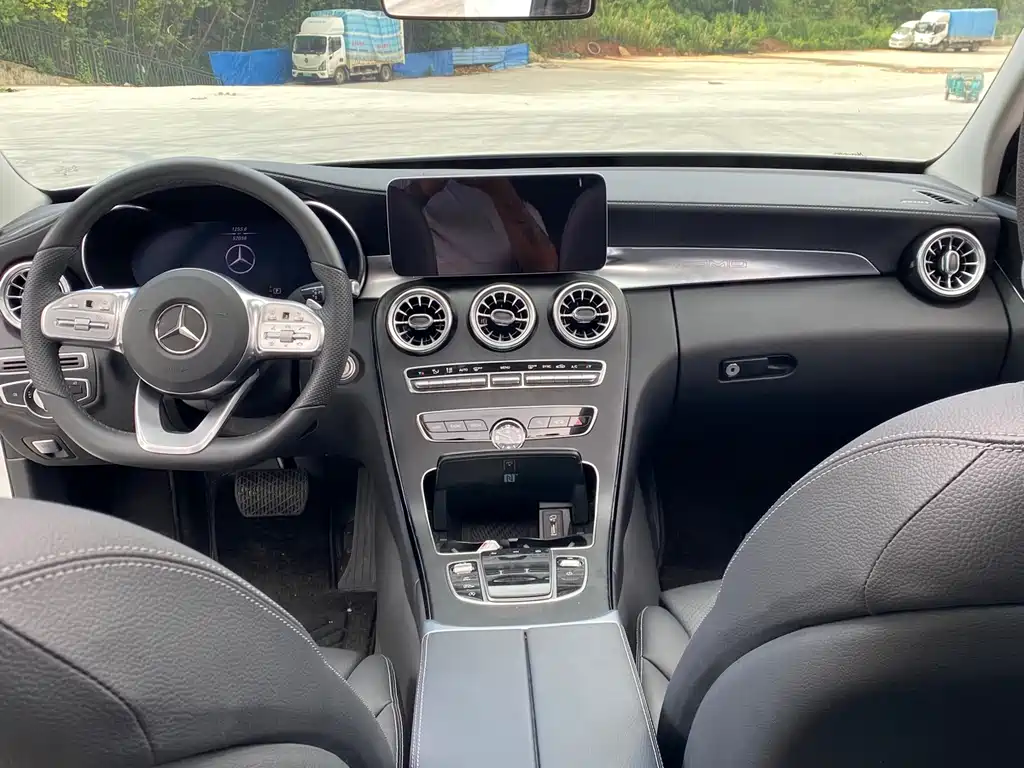 Mercedes-Benz C-Class 2021