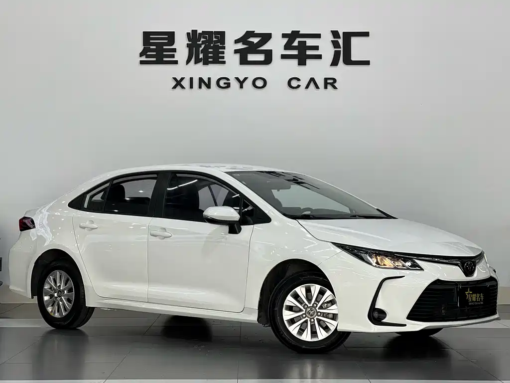 Toyota Corolla 2023 — фото 2