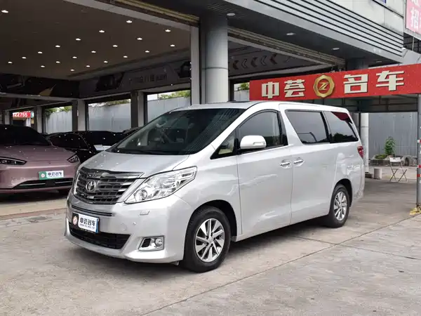Toyota Alphard 2013