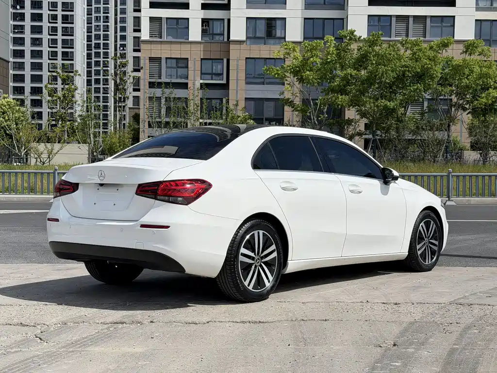Mercedes-Benz A-Class 2020 — фото 9