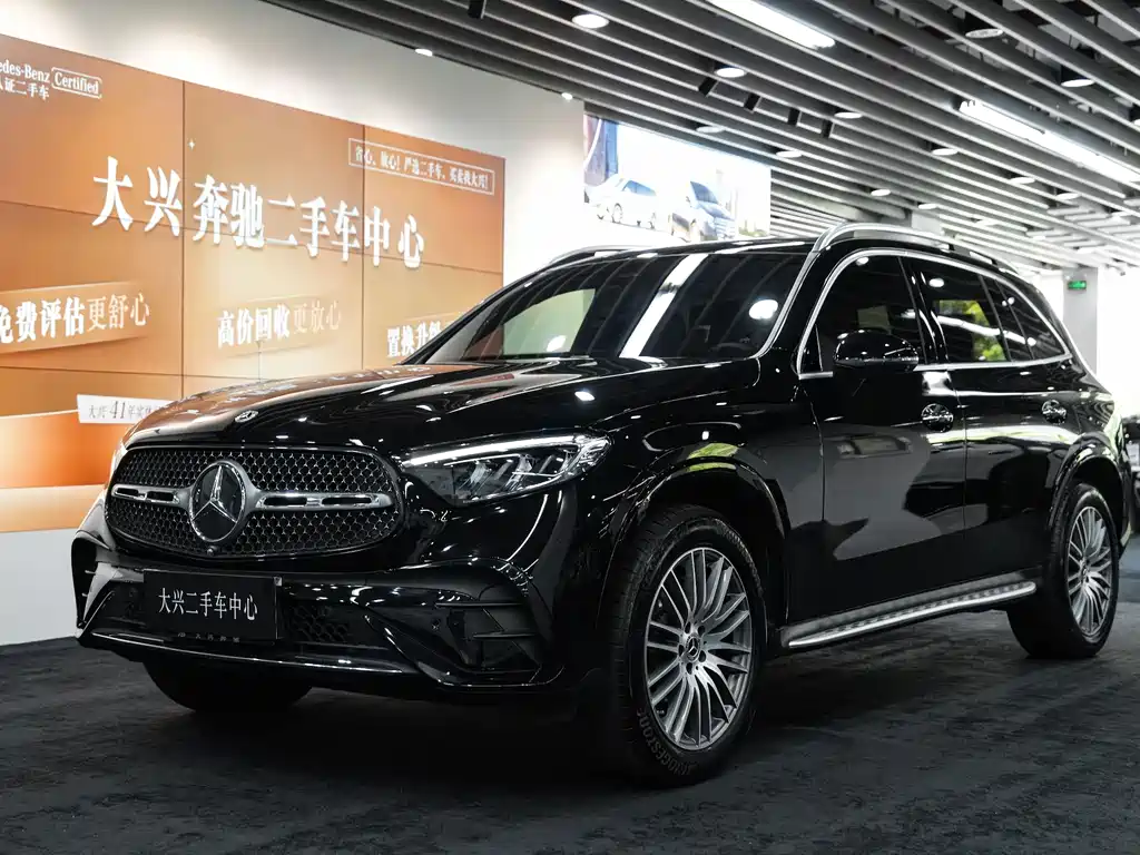 Mercedes-Benz GLC 2025