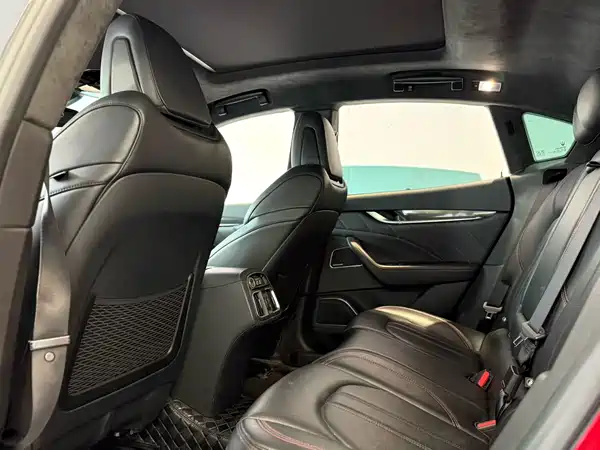 Maserati Levante 2022