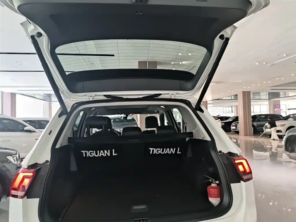 Volkswagen Tiguan L 2021 — фото 19
