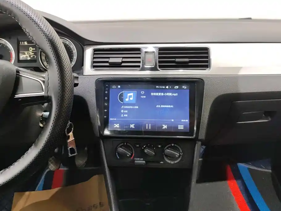 Skoda Rapid 2018 — фото 13