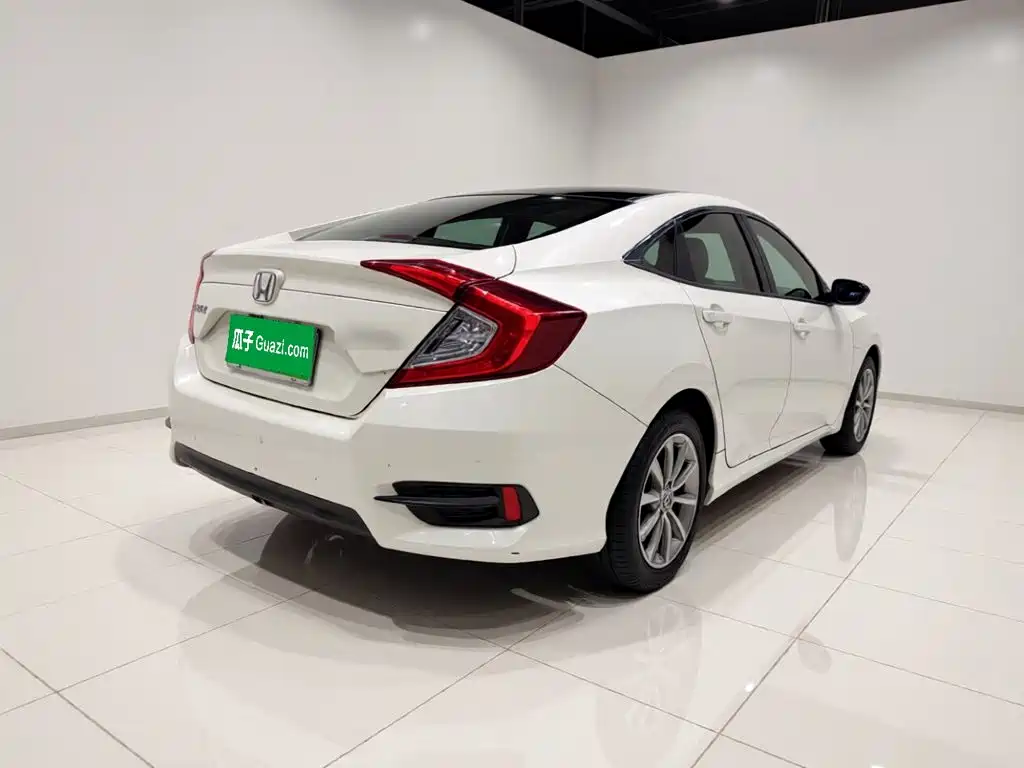 Honda Civic 2017 — фото 4