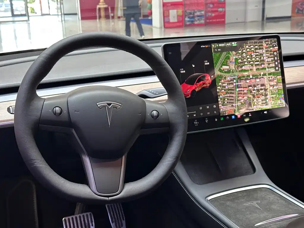 Tesla Model Y 2021 — фото 16