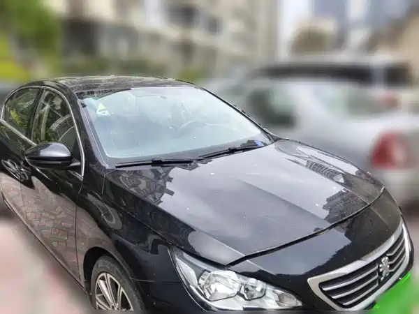 Peugeot 408 2015