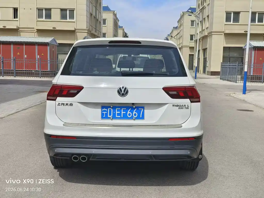 Volkswagen Tiguan L 2018 — фото 8