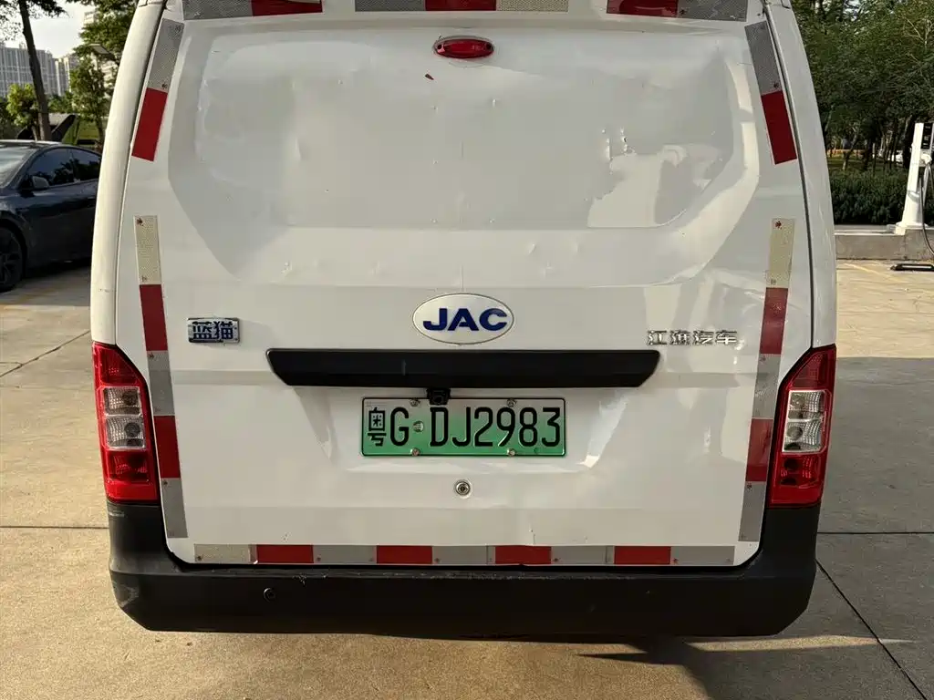 JAC Bluecat 2023