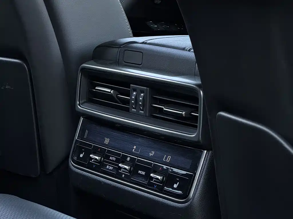 Lexus LX 2024 — фото 19