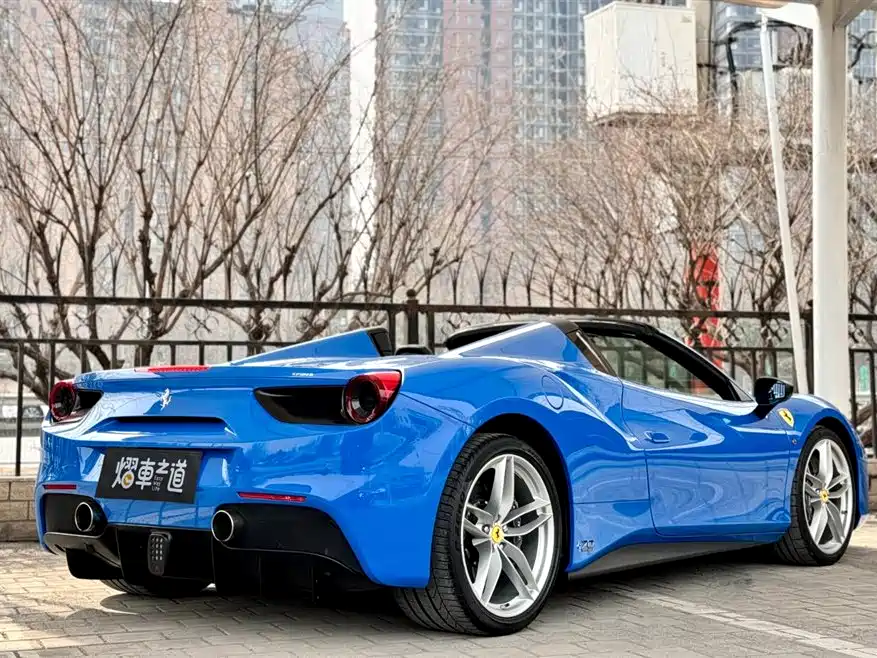 Ferrari 488 2019 — фото 3