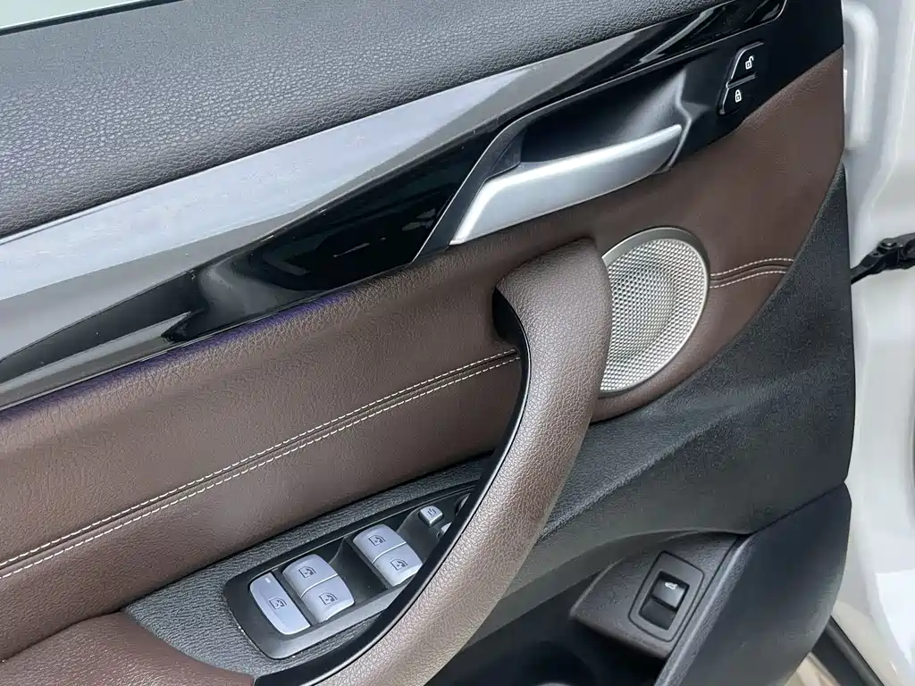 BMW X1 2022 — фото 13