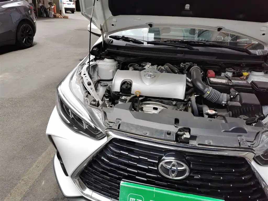 Toyota Yaris L 2021 — фото 22