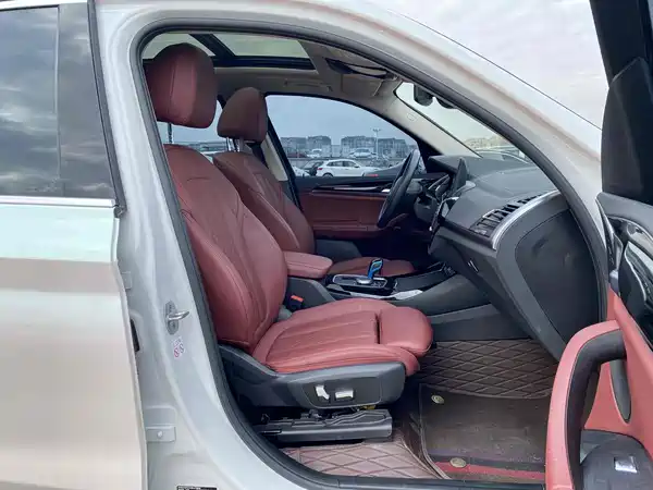 BMW iX3 2022