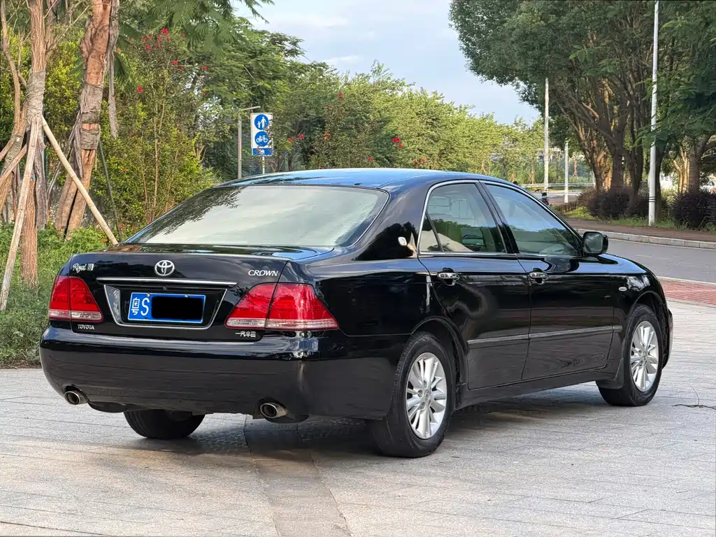 Toyota Crown 2007 — фото 20