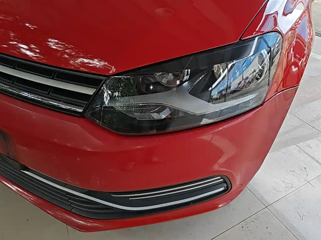 Volkswagen Polo 2016 — фото 23