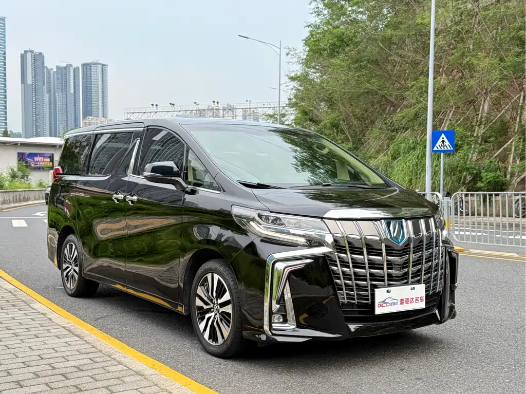 Toyota Alphard 2019 — фото 3