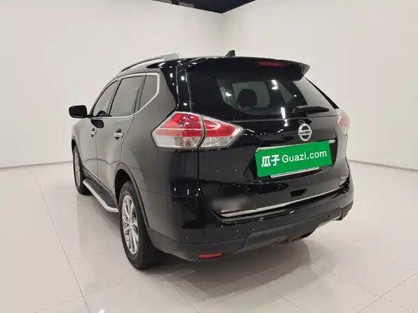 Nissan X-Trail 2015
