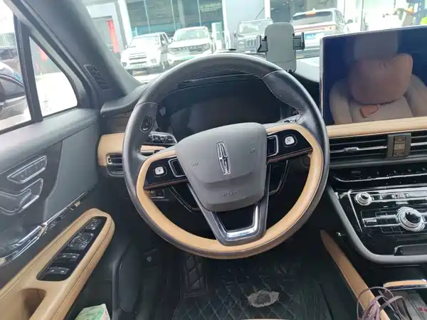 Lincoln Corsair 2021
