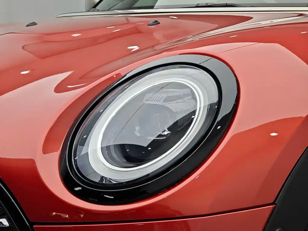 MINI Clubman 2023 — фото 10