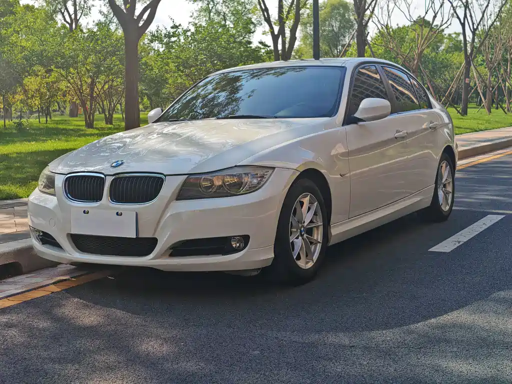 BMW 3 Series 2011