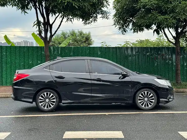 Honda Crider 2015