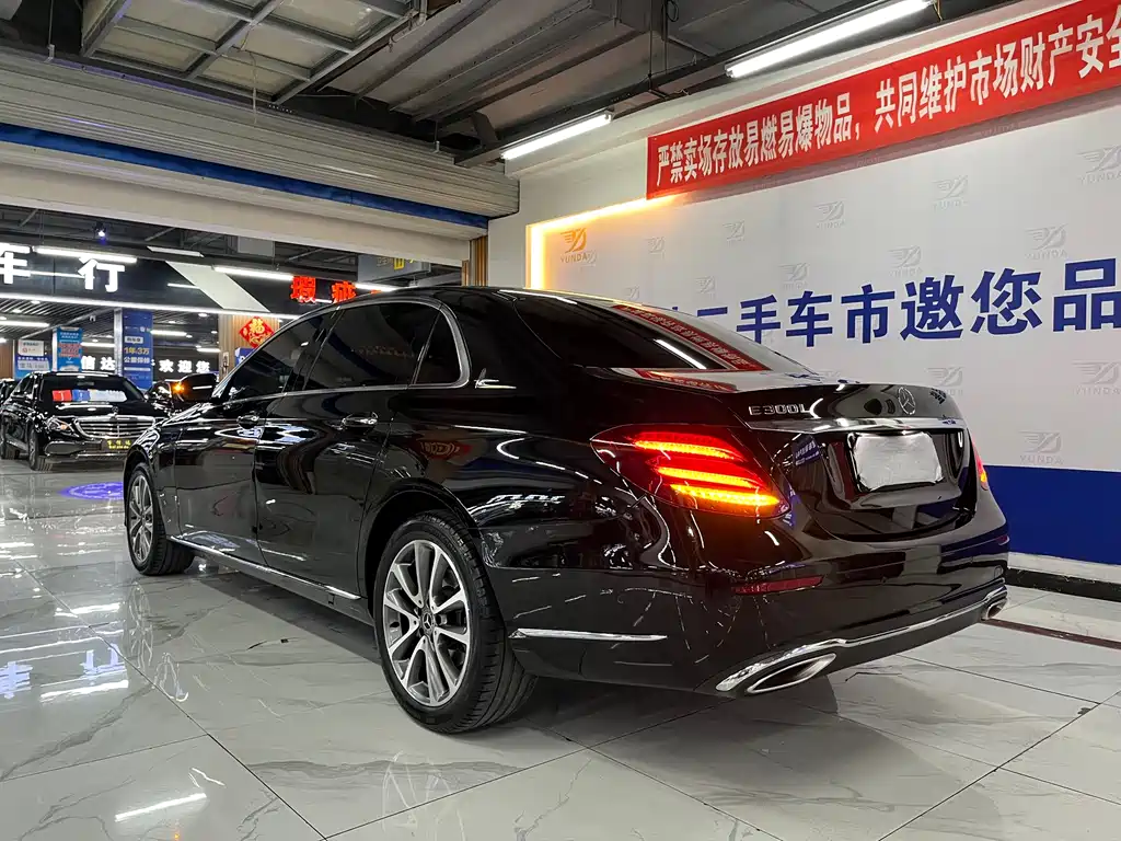 Mercedes-Benz E-Class 2019 — фото 3
